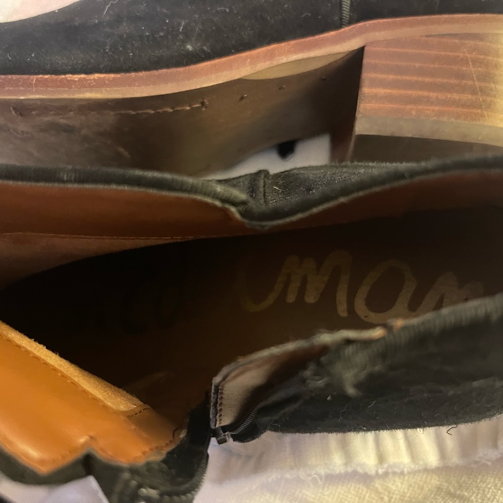 Sam Edelman  women’s ankle boots with zipper. Excellent condition